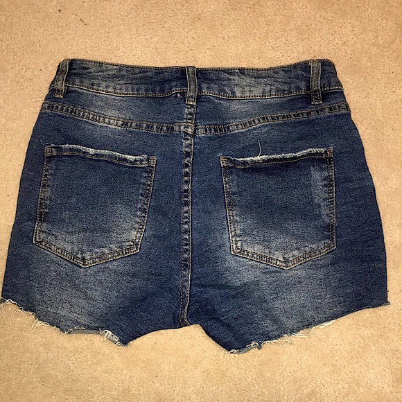 Shorts - Picture 2 of 2